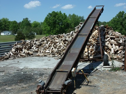 Firewood conveyor